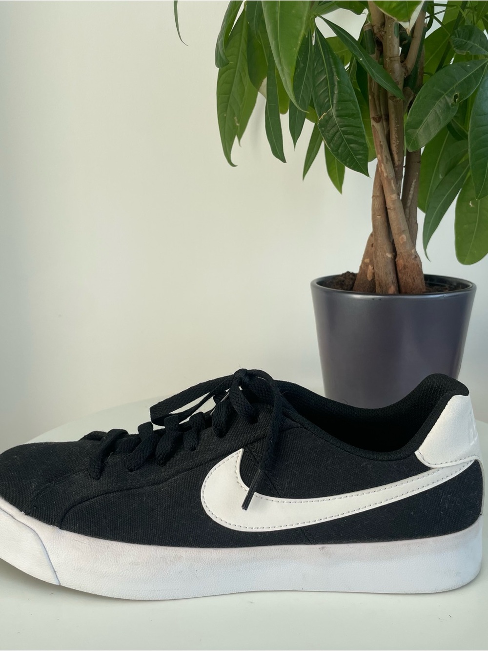 Women Size 9.5 Nike SB Zoom Blazer Low Pro GT Black White Skate Shoes